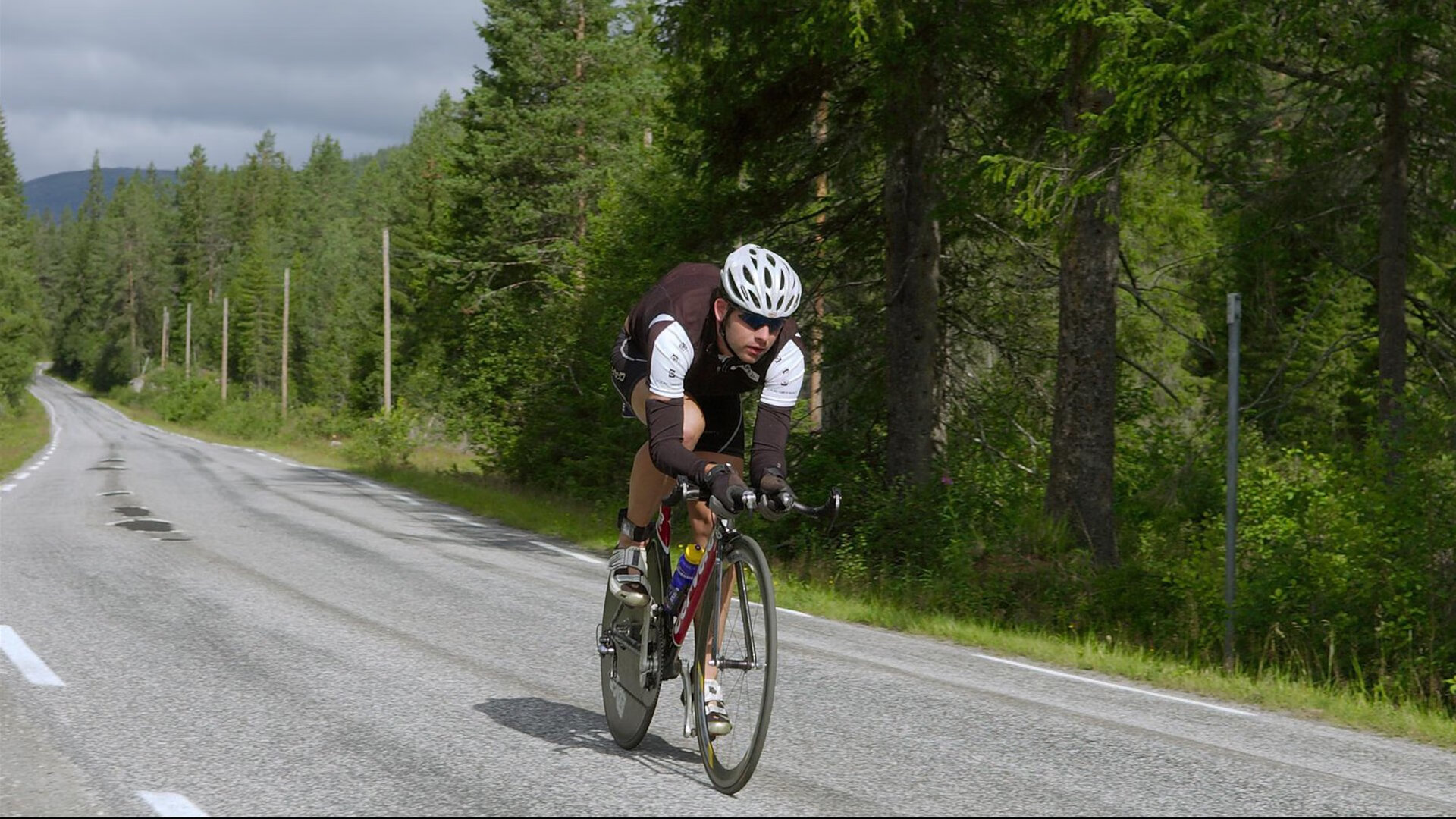 楚阿梅尼一夫当关！利物浦豪华中场竟遭降维打击，沙特硬仗背后的冠军级答案