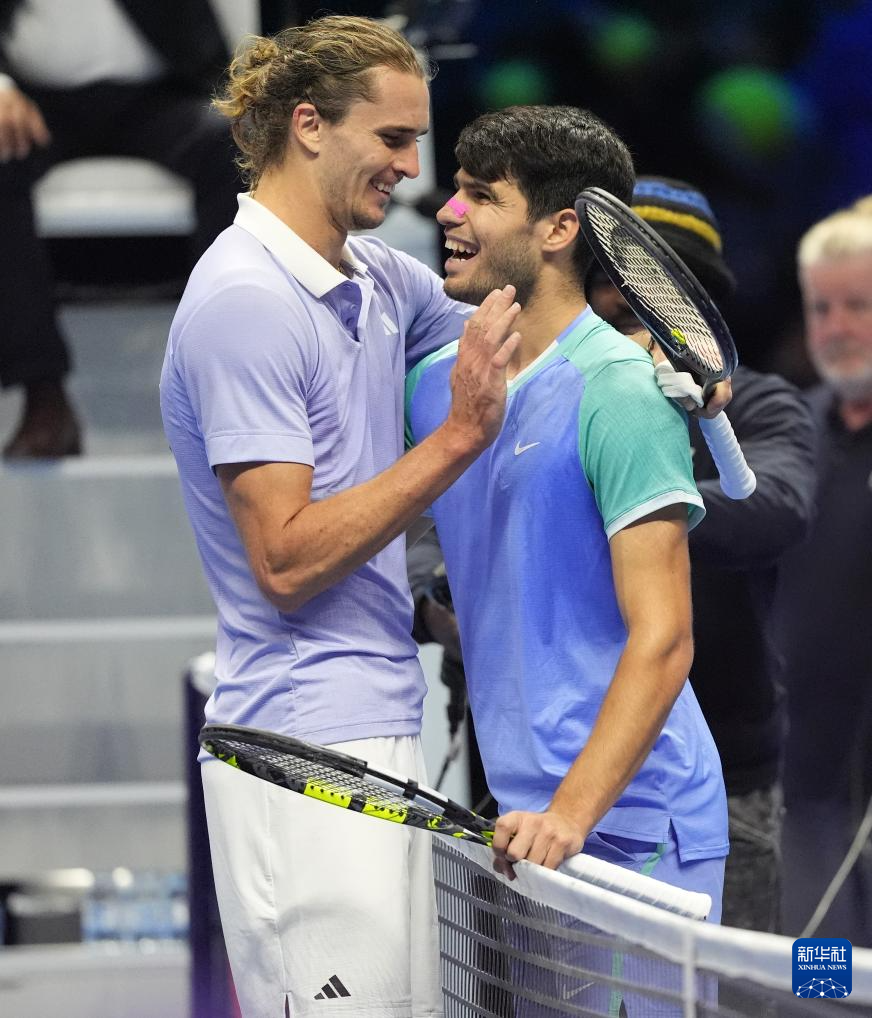 澳网碾压ATP总决赛，兹维列夫带队取胜